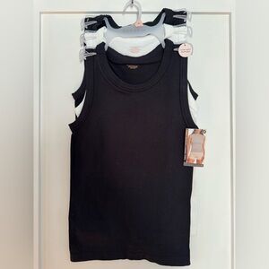 Danskin 3 pack layering tanks 2 black/ 1 white